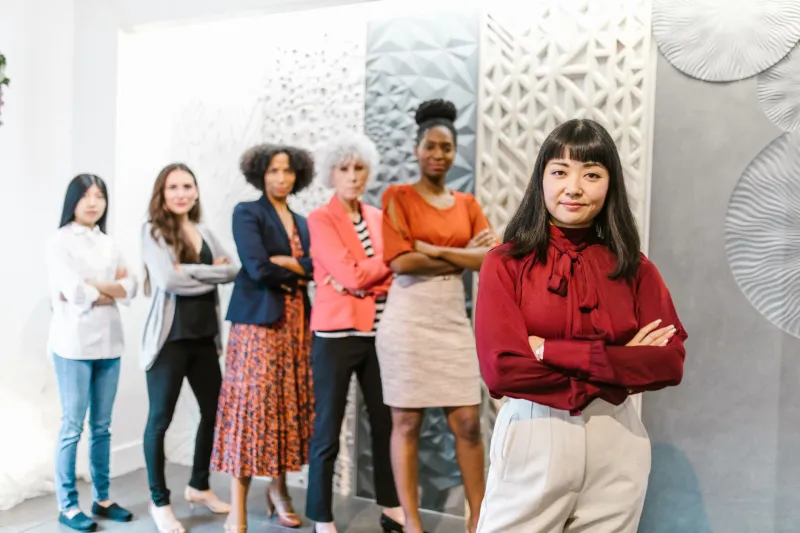 From Bottleneck to Multiplier: How Global Leaders Scale Influence by Releasing Authority